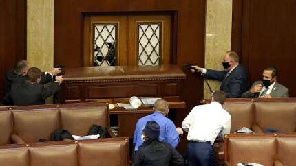 Cumhuriyetçi Adam Kinzinger: Bu bir darbe girişimidir