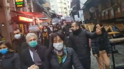 Örgütler öğrencileri oyuna getirdi