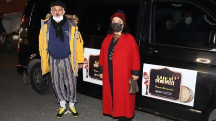 Vatandaşlar sahura Safiye Soyman ve Faik Öztürk ile uyandı