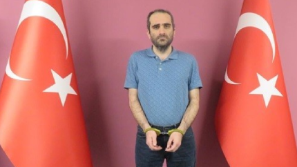 MİT operasyonuyla yakalanan FETÖ elebaşının yeğeni Türkiye'ye getirildi