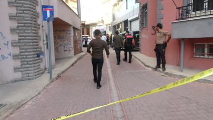 Sevgili dehşeti! Kız arkadaşını öldürüp intihar etti