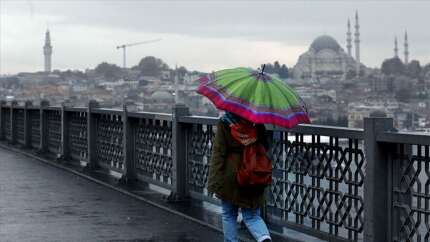 Meteoroloji saat verip uyardı: Kuvvetli sağanak geliyor