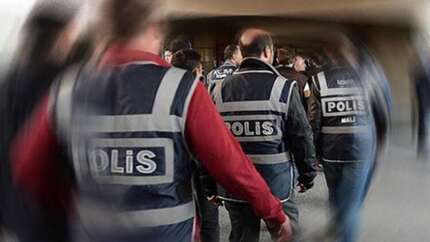 İstihbarat biriminden çıkartılan polisler fuhuş operasyonunda yakalandı!