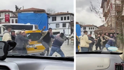 Taksici ile minibüsçü birbirine girdi! Yumruk yumruğa kavga kamerada