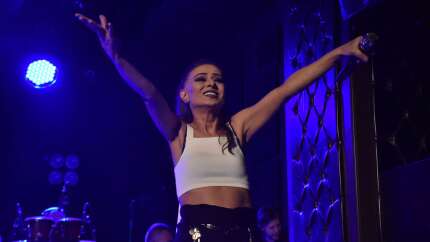 Yıldız Tilbe'den geri adım! Tepki çeken sözlerinin ardından özür diledi