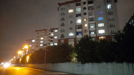 Karadeniz'deki 4.4 büyüklüğündeki deprem İstanbul dahil birçok ilden hissedildi