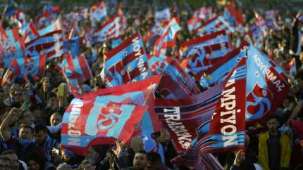 Trabzonspor, şampiyonluğu İstanbul’da kutladı! Yenikapı doldu taştı
