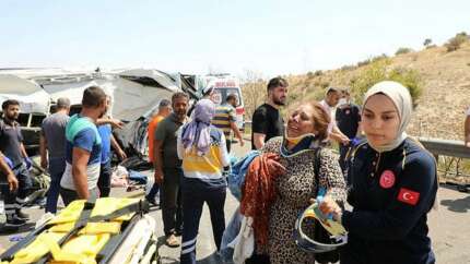Gaziantep'te otobüs ve ambulansın karıştığı zincirleme kaza: Vali acı haberi verdi! 16 kişi öldü!