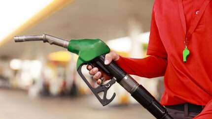 Araç sahiplerine kötü haber: Benzine zam geldi!