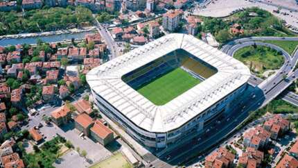 Fenerbahçe stadyumunun adının değiştirilmesine tepkiler çığ gibi!