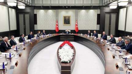 Kabine bugün toplanıyor! Kara harekatı, EYT düzenlemesi, sözleşmelilere kadro…