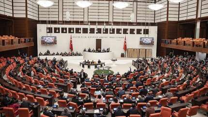 Teröre kucak açan HDP’nin Hazine yardımı durdurulmalı