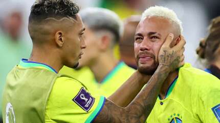 Geceye Neymar’ın gözyaşları damga vurdu
