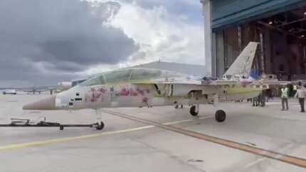 HÜRJET ilk kez hangardan çıktı