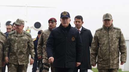 Bakan Akar, Suriye sınır hattında! Talimatlar verdi...