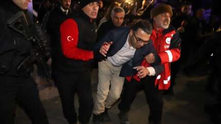 “Sarıkamış Şehitlerini Anma Töreni”nde kullanılan platformun tavanı çöktü