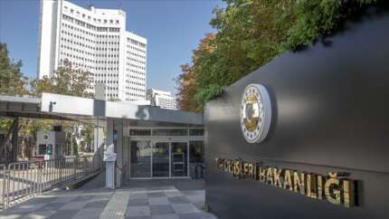 İsveç'in Ankara Büyükelçisi Dışişleri'ne çağrılarak uyarıldı