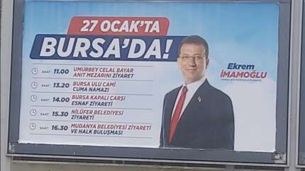 İmamoğlu'ndan tepki çeken afiş! Kılacağı namazı reklam panosuna astırdı...