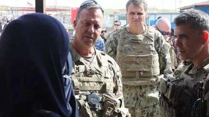 ABD'den ikinci skandal ziyaret: CENTCOM komutanı, YPG/PYD güçlerini ziyaret etti