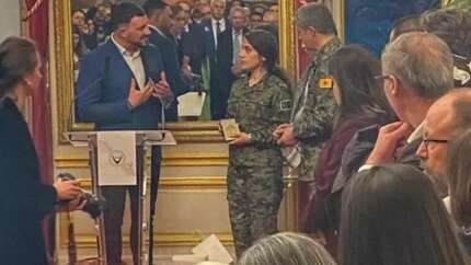 Fransa Senatosu'nda skandal: PKK/YPG'li teröristlere sözde 'onur madalyası' takıldı