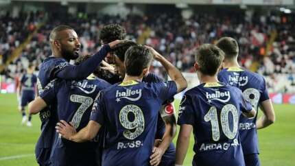 Sivasspor 1 - 3 Fenerbahçe | Maçın geniş özeti...