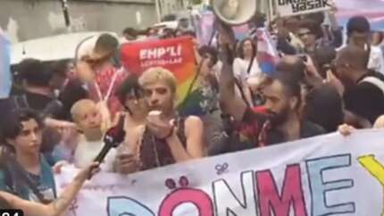 LGBT'lilerden alçak yürüyüş: Sözde 'Kürdistan' sloganı attılar!
