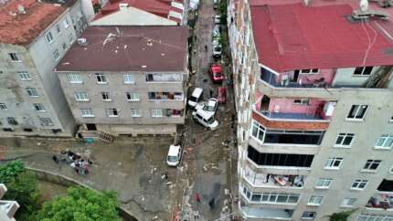 İstanbul'da sel suları sokakları viraneye çevirdi! İşte sel felaketinin ardından İstanbul...