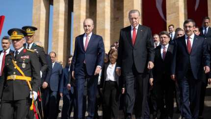 Cumhurbaşkanı Erdoğan ve devlet erkanı Anıtkabir'de! Erdoğan: Cumhuriyetimiz hiç olmadığı kadar güvendedir!