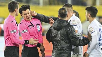 Süper Lig hakemlerinden saldırı sonrası flaş karar!