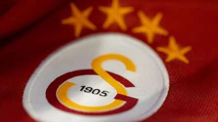Galatasaray'dan Fenerbahçe maçıyla ilgili flaş açıklama: "Skandal kararlarla maçı bir taraftan alarak diğer tarafa veren bu hakem"