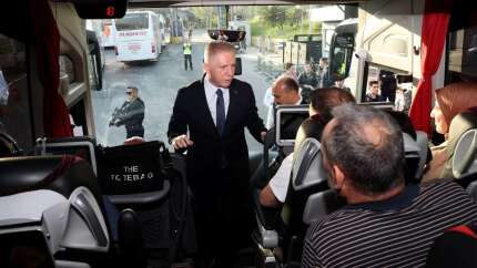 Vali Gül otobüslerdeki denetime bizzat katıldı! İşte alınan tedbirler