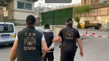 İzmir'de FETÖ operasyonu: 36 gözaltı