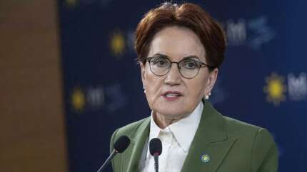 İYİ Parti'den İstifa eden Ayşe Sibel Yanıkömeroğlu CHP'ye katıldı