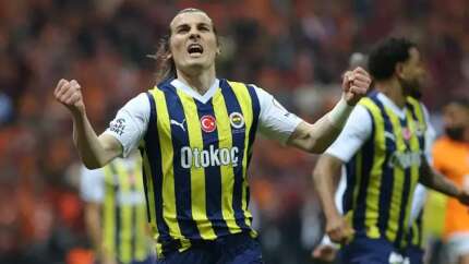 Galatasaray evinde yıkıldı, Fenerbahçe şansını son maça taşıdı! Galatasaray 0 - 1 Fenerbahçe | Maçın özeti