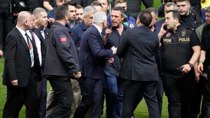 Dev derbi sona erdi, sular durulmadı! Bu kez de yöneticiler...