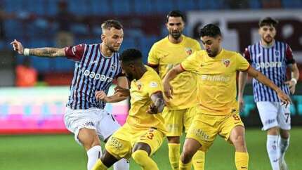 Trabzonspor 90+8'de geri geldi, galibiyete yine yetmedi! Trabzonspor 2 - 2 Kayserispor | Maçın özeti