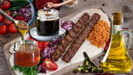 Müşterilere kebap yerine kalp, pekmez yerine zehir yedirmişler! Hile yapan marka ve ürünlerin yeni listesi yayınlandı...