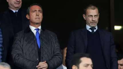 Fenerbahçe tribünlerinden mağlubiyet sonrası 'Ali Koç istifa' sesleri!