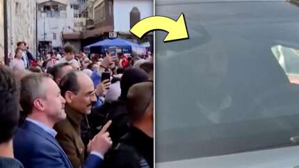 Emevi Camii'nde tarihi anlar! MİT Başkanı İbrahim Kalın'ın bindiği aracın şoförü bakın kim çıktı!