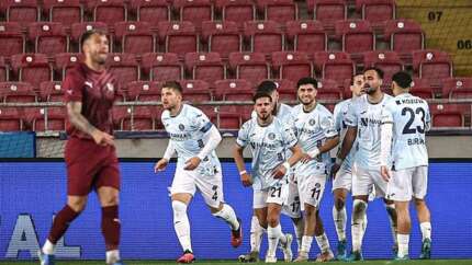 Adana Demirspor ikinci yarı açıldı, üst üste 2. galibiyetini aldı! Hatayspor 1 - 3 Adana Demirspor | Maçın özeti