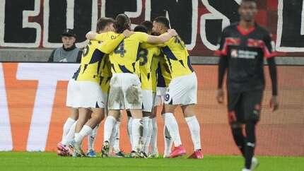 Fenerbahçe Danimarka'da istediğini aldı, adını bir üst tura yazdırdı! Midtjylland 2 - 2 Fenerbahçe | Maçın özeti