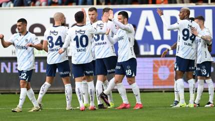 Fenerbahçe Alanyaspor deplasmanında güle oynaya kazandı