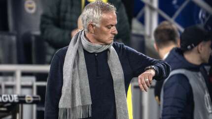 Jose Mourinho kendi rekorunu kırmanın peşinde