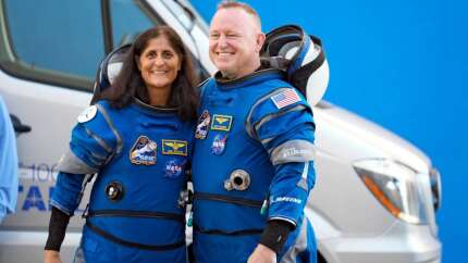 Uzayda mahsur kalan astronotlar Suni Williams ve Butch Wilmore'ı kurtarma operasyonu ertelendi