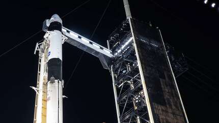 Falcon-9 roketi canlı yayında! 4 astronotu kurtarma operasyonu başladı