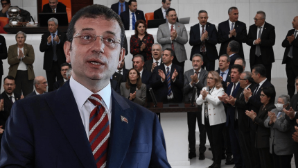 TBMM'de CHP milletvekillerinden Ekrem İmamoğlu protestosu
