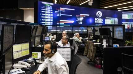 Kayıplar yüzde 5’i aşınca borsa yine devre kesti