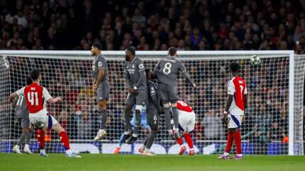 Declan Rice Real Madrid'i topa tuttu, Arsenal yarı final kapısını araladı