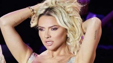 Hadise ve Şenol Sönmez'den şok eden sosyal medya hamlesi! Büyük aşk bitiyor mu?