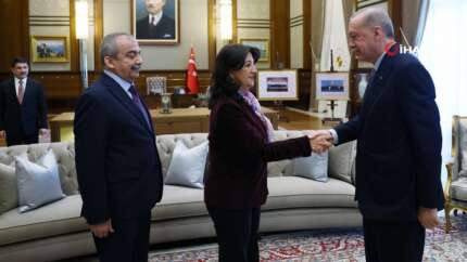 DEM heyeti Külliye'de! Cumhurbaşkanı Erdoğan, DEM Parti heyetini kabul etti! 1,5 saatlik kritik görüşme